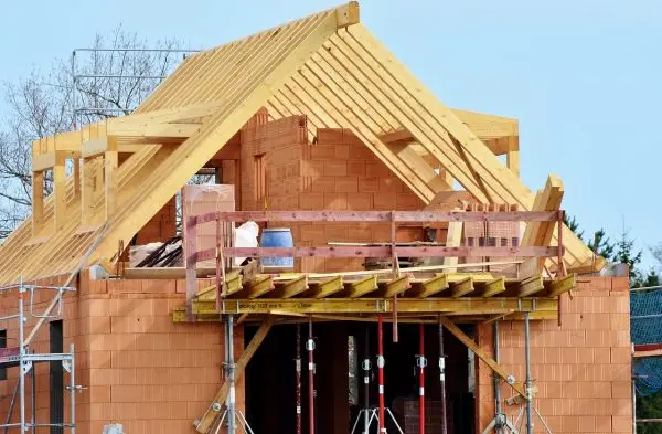 Residential and commercial construction services